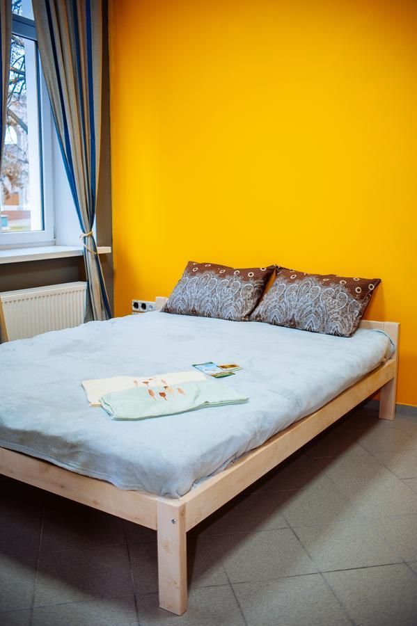 Papa'S Hostel Tsjernihiv Buitenkant foto